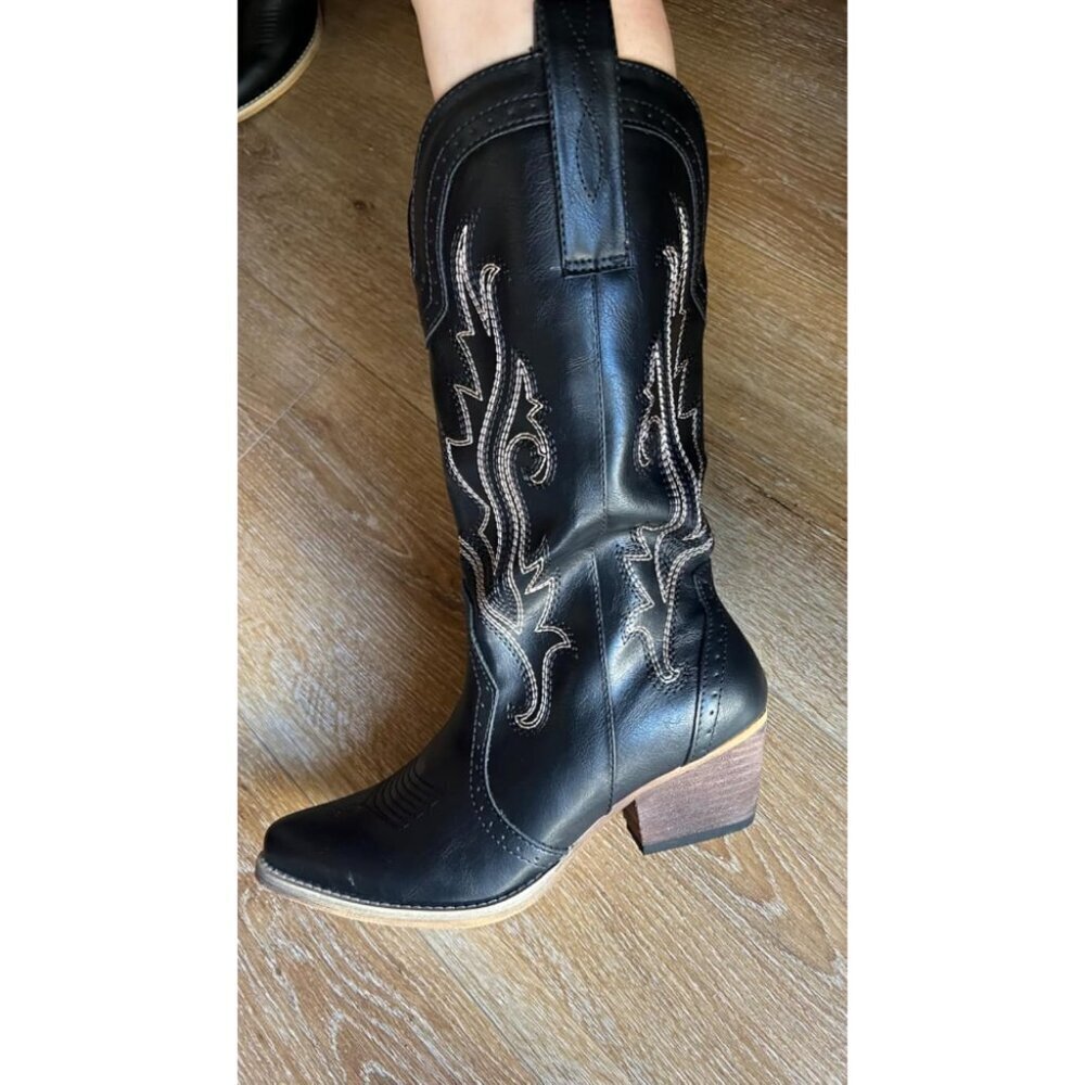 🆕Women Black Synthetic Embroidered Pointy Toe Comfortable Chunky Heel Boot